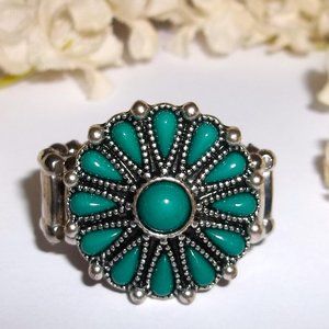 Teal Green and Silver Ring Adjustable Size Stretch Band Southwestern Style A945